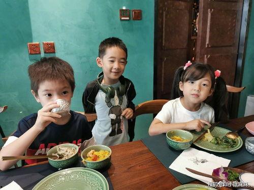 吃瓜的女娃儿,揭秘吃瓜女娃儿的成长轨迹