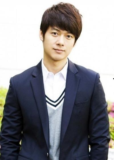 明星姜成民,星光璀璨的演艺人生