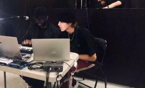 明星拼色视频,色彩斑斓的星光之旅