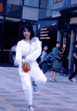 抖音街拍吃瓜,揭秘街头美食吃瓜盛宴