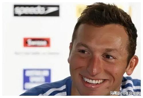 吃瓜严肃脸表情包,揭秘网络表情包背后的文化现象